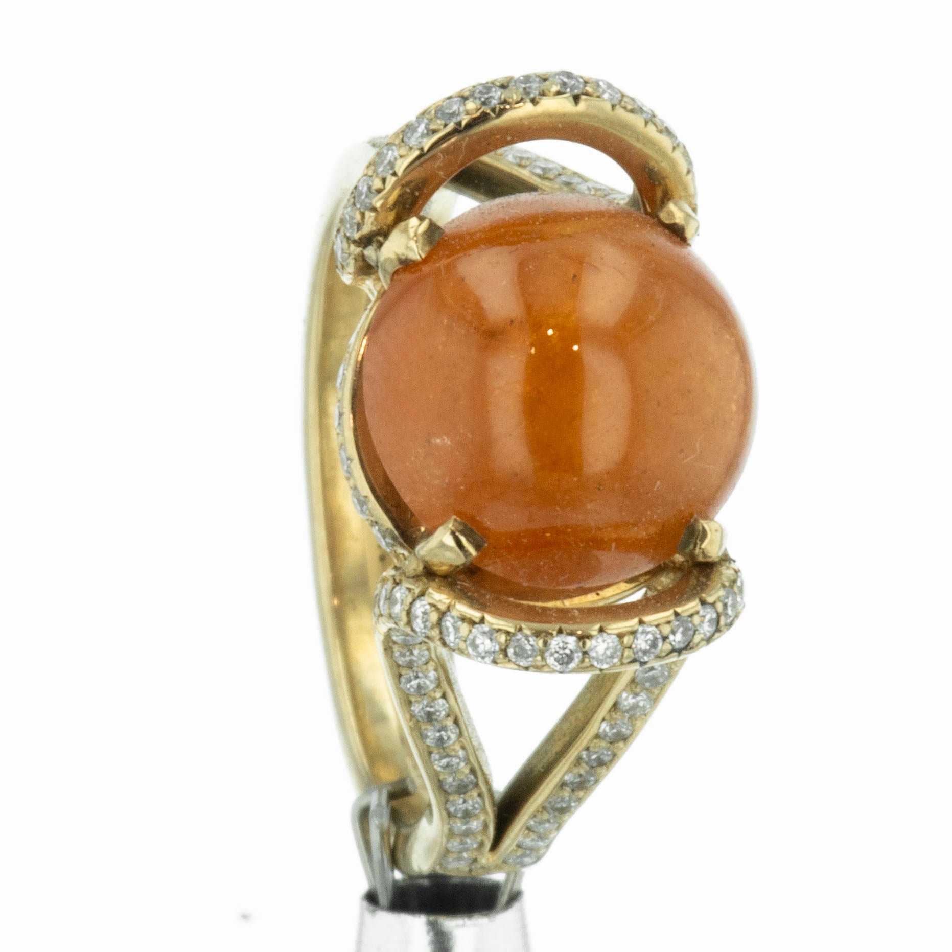 yellow gold ring with garnet