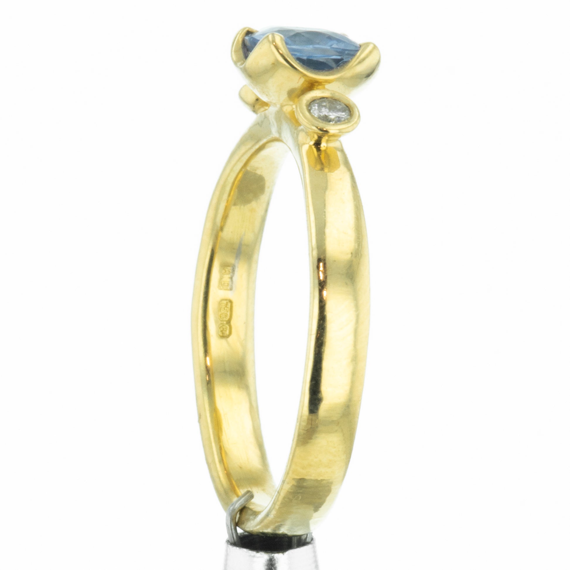 sapphire yellow gold ring