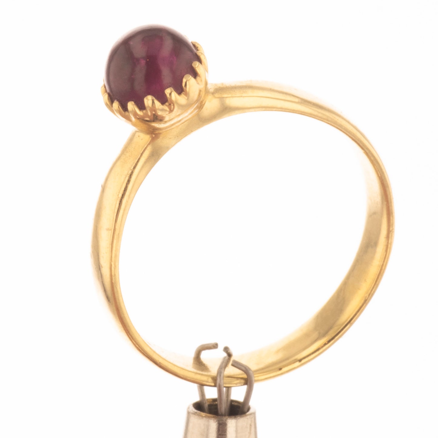 ruby yellow gold ring