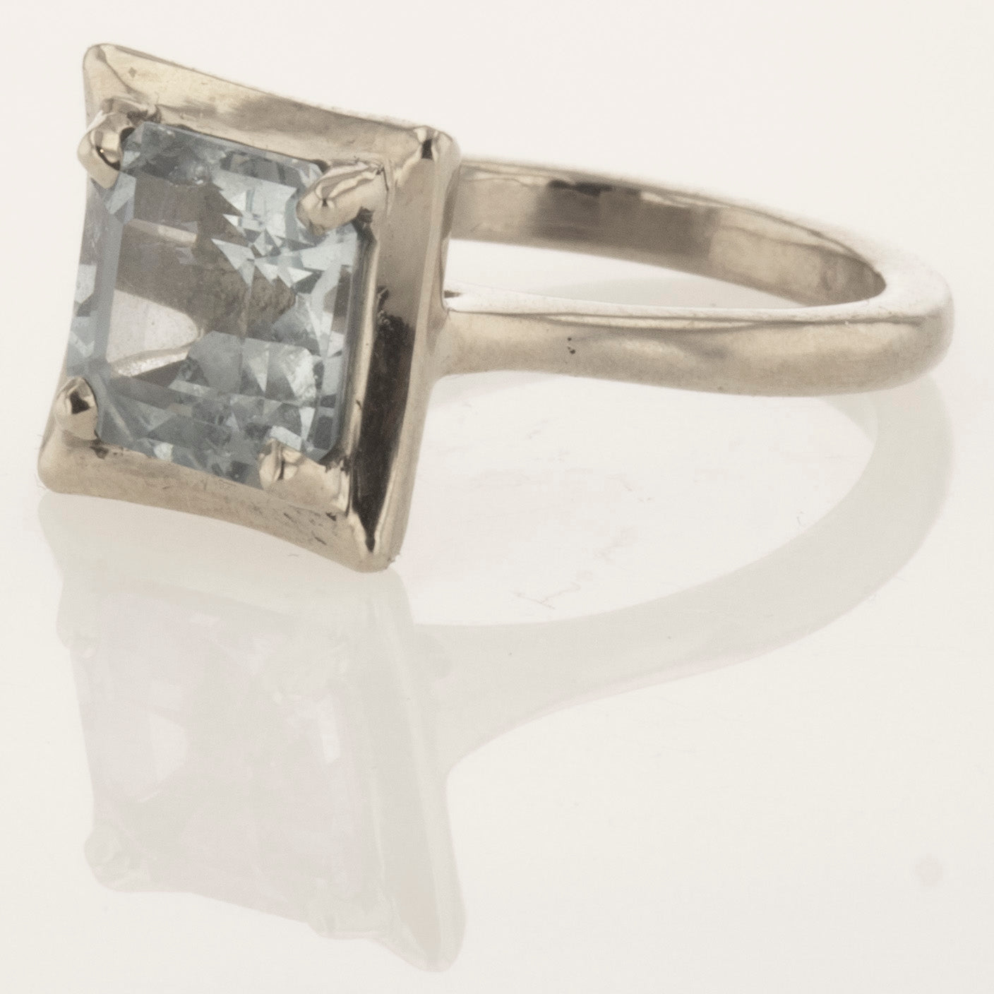 Aquamarine engagement ring 