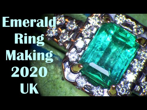 Emerald ring made by hand